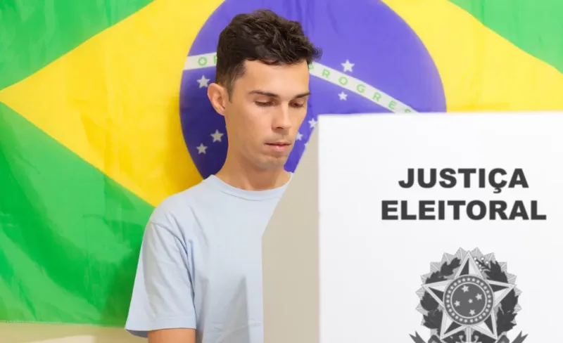 Entenda por que o Direito Eleitoral é essencial para garantir eleições justas, combater crimes eleitorais, fake news e proteger a democracia.